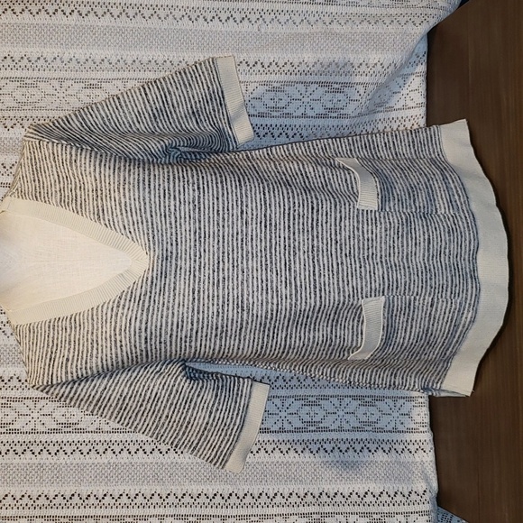 Soft Surroundings Mirage Stripe Vneck Pullover Small - Picture 1 of 8